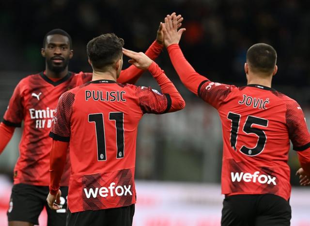 比分直播-米兰找回虐菜节奏，饼锋在质疑中打破球荒